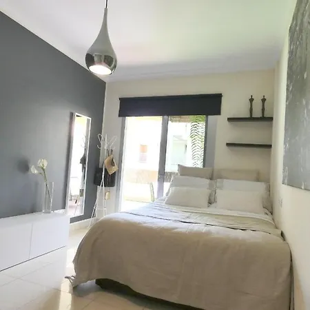 Calle Capirote Apartment *
